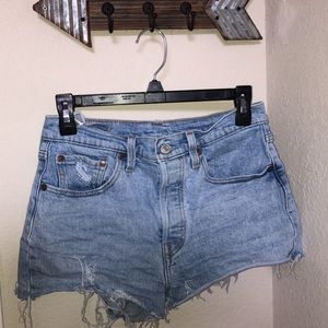 Levi’s Jean shorts size: W27